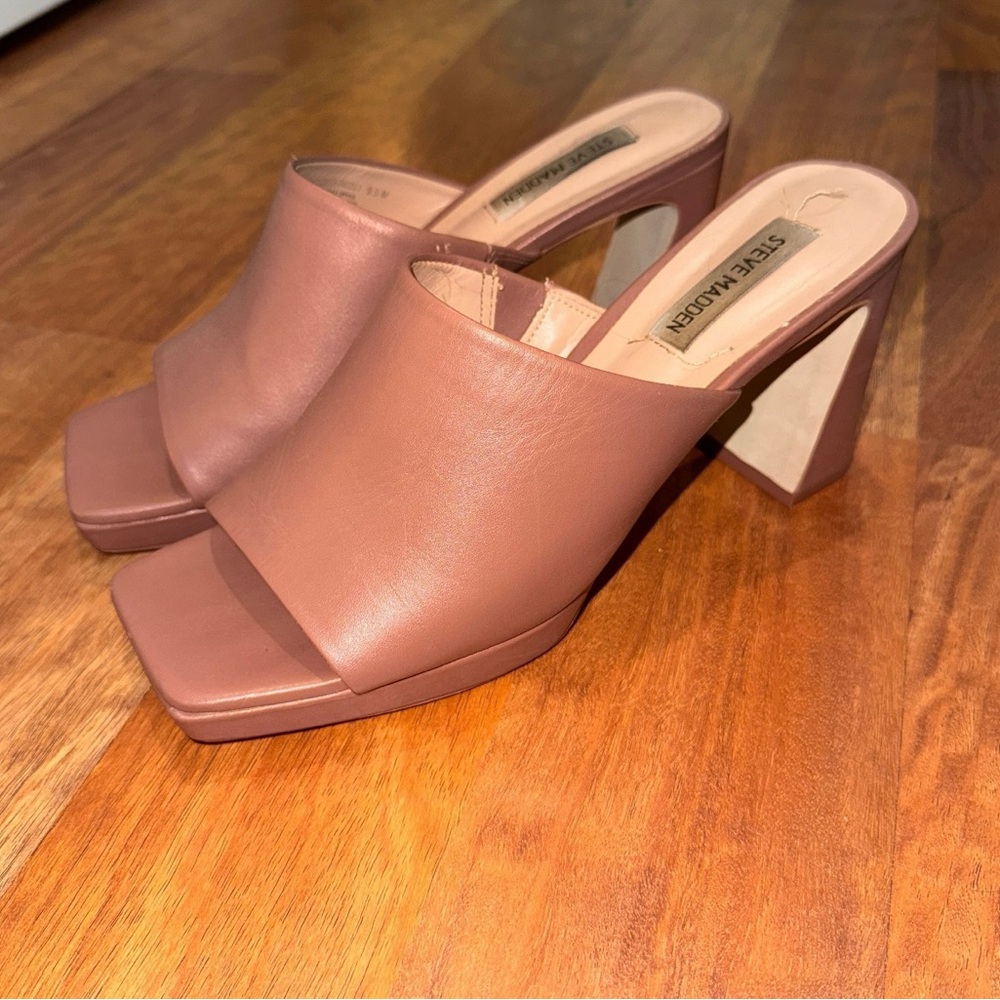 Steve Madden Tan blush Women's Block Heel slip on Mules sandals size 9